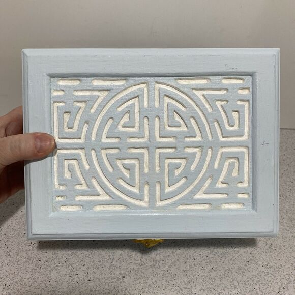 Vintage jewelry trinket keepsake box modified wood painted blue & white crafted - Picture 9 of 10